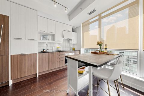 Photo 12 at 1407 - 199 Richmond Street W, Waterfront Communities C1, Toronto