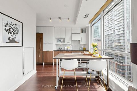 Photo 13 at 1407 - 199 Richmond Street W, Waterfront Communities C1, Toronto