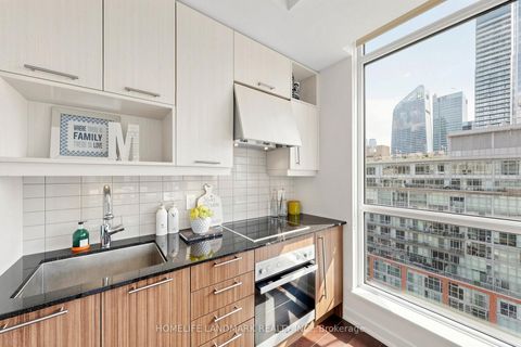 Photo 16 at 1407 - 199 Richmond Street W, Waterfront Communities C1, Toronto
