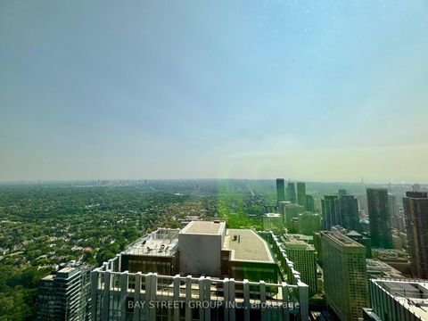 Photo 7 at 6006 - 11 Yorkville Avenue, Annex, Toronto