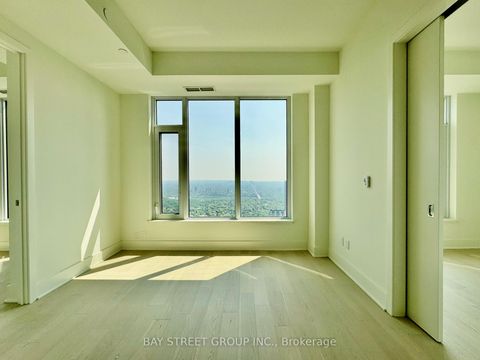 Photo 9 at 6006 - 11 Yorkville Avenue, Annex, Toronto