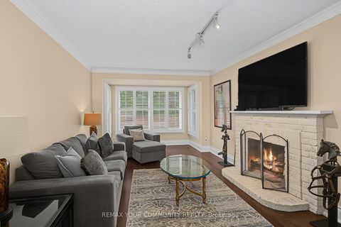 Photo 6 at 23 Cranberry Lane, Aurora Highlands, Aurora