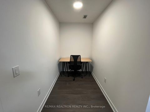 Photo 3 at 901 - 130 River Street, Regent Park, Toronto