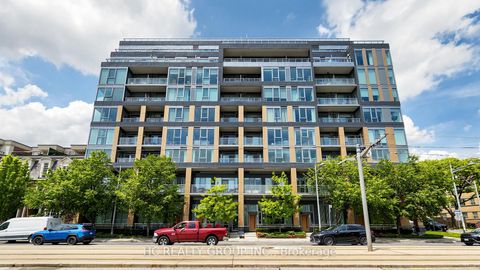 Photo 1 at 701 - 6 Parkwood Avenue, Casa Loma, Toronto