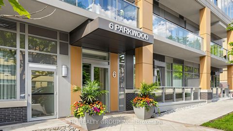 Photo 3 at 701 - 6 Parkwood Avenue, Casa Loma, Toronto
