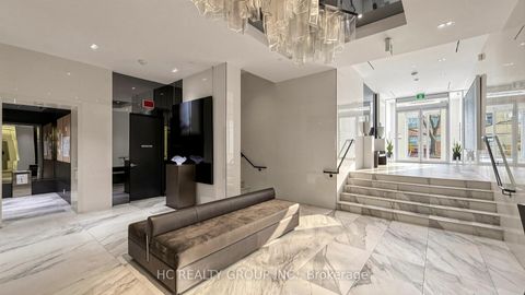 Photo 4 at 701 - 6 Parkwood Avenue, Casa Loma, Toronto