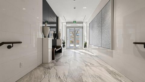 Photo 5 at 701 - 6 Parkwood Avenue, Casa Loma, Toronto