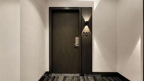 Photo 8 at 701 - 6 Parkwood Avenue, Casa Loma, Toronto