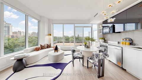 Photo 9 at 701 - 6 Parkwood Avenue, Casa Loma, Toronto