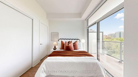 Photo 17 at 701 - 6 Parkwood Avenue, Casa Loma, Toronto