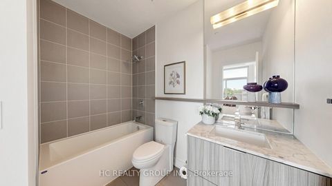 Photo 21 at 701 - 6 Parkwood Avenue, Casa Loma, Toronto