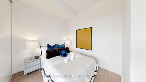 Photo 22 at 701 - 6 Parkwood Avenue, Casa Loma, Toronto