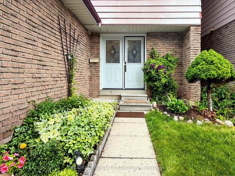 Photo 2 at 54 Ashridge Drive, Agincourt North, Toronto