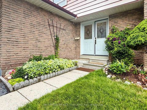Photo 3 at 54 Ashridge Drive, Agincourt North, Toronto