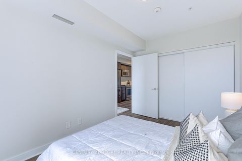 Photo 20 at 412 - 30 Samuel Wood Way, City Centre West, Toronto