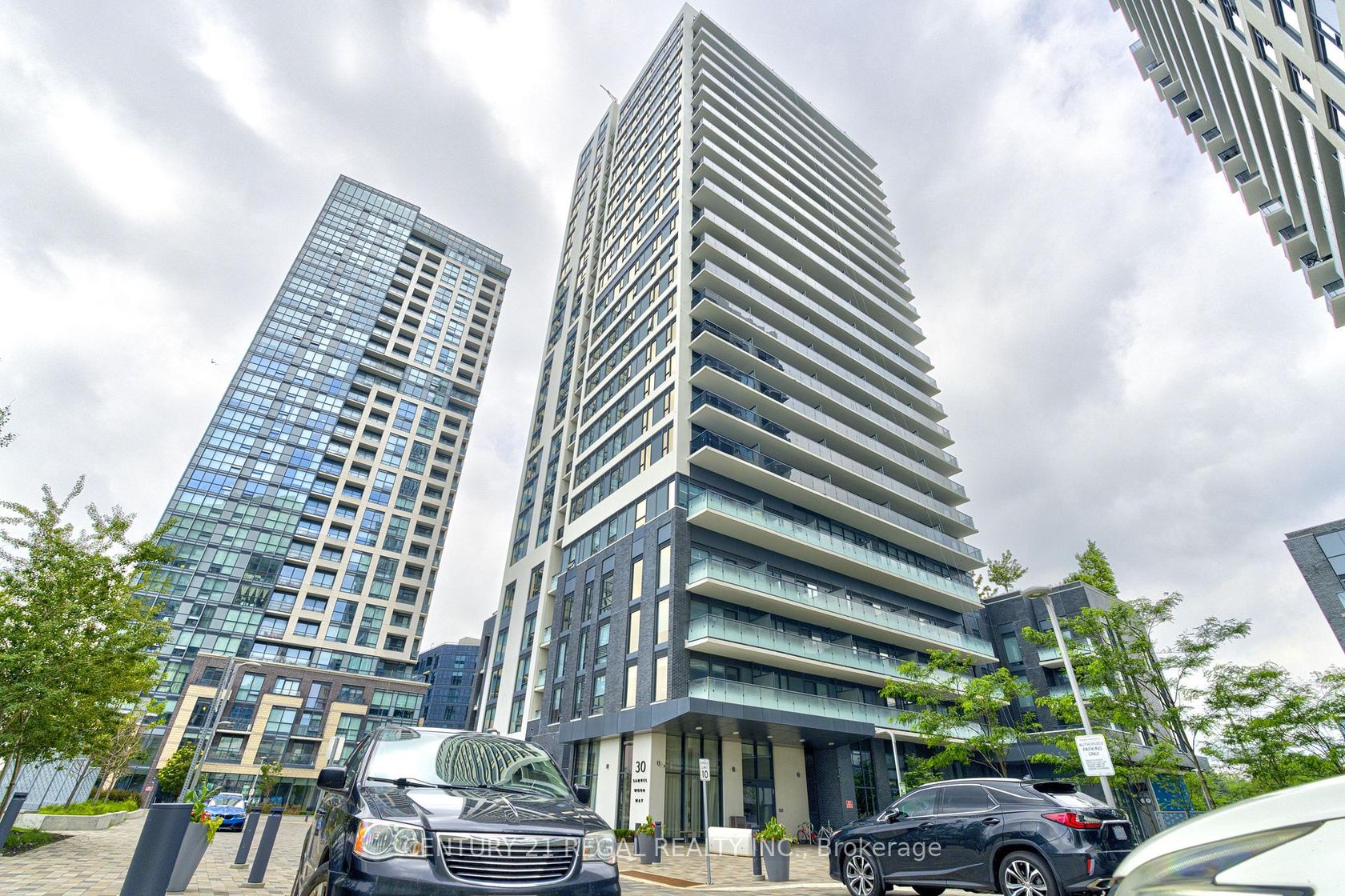 412 - 30 Samuel Wood Way, City Centre West, Toronto 