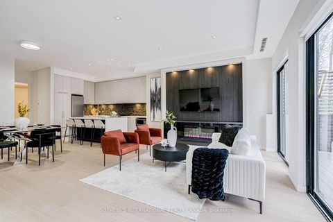 Photo 21 at 4599 Langstaff Road, East Woodbridge, Vaughan