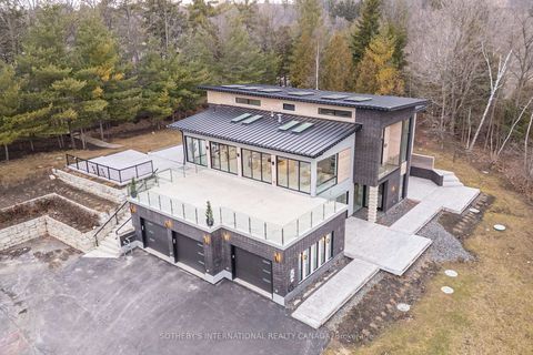Photo 45 at 4599 Langstaff Road, East Woodbridge, Vaughan