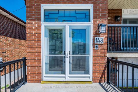 Photo 3 at 148 Dolores Road, Jane Heights, Toronto