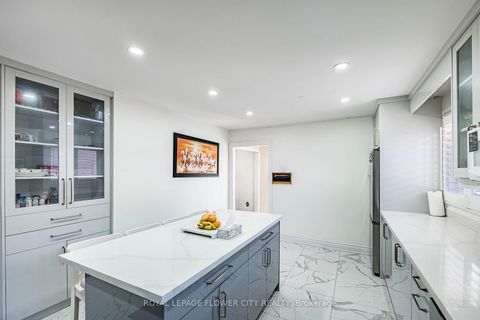 Photo 15 at 148 Dolores Road, Jane Heights, Toronto