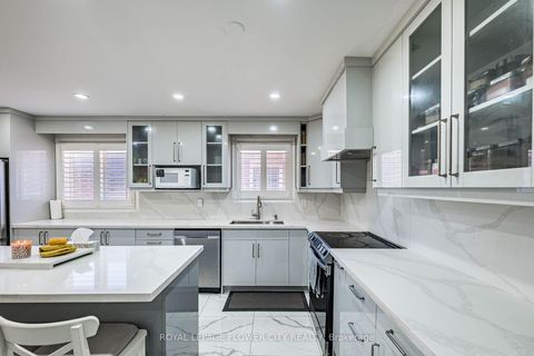 Photo 19 at 148 Dolores Road, Jane Heights, Toronto