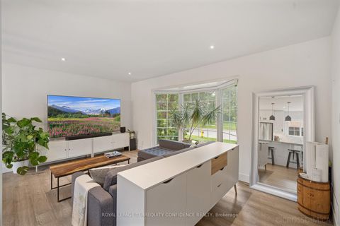 Photo 10 at 58 Shippigan Crescent, Don Valley Village, Toronto