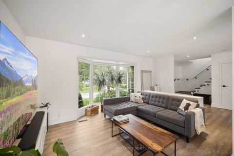 Photo 12 at 58 Shippigan Crescent, Don Valley Village, Toronto