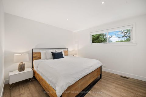 Photo 15 at 58 Shippigan Crescent, Don Valley Village, Toronto