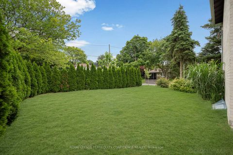 Photo 25 at 58 Shippigan Crescent, Don Valley Village, Toronto