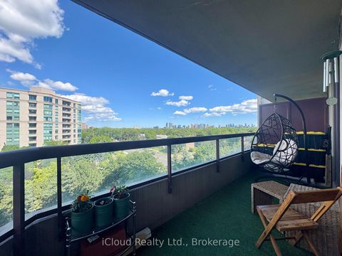 Photo 8 at 710 - 91 Townsgate Drive, Yorkhill, Vaughan
