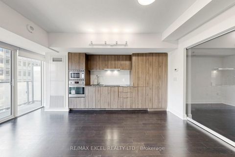 Photo 14 at 1408 - 955 Bay Street, Bay Street Corridor, Toronto