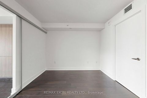 Photo 16 at 1408 - 955 Bay Street, Bay Street Corridor, Toronto