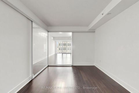 Photo 18 at 1408 - 955 Bay Street, Bay Street Corridor, Toronto