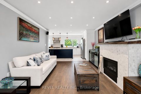 Photo 5 at 79 Arran Crescent, West Woodbridge, Vaughan