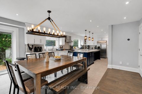 Photo 10 at 79 Arran Crescent, West Woodbridge, Vaughan