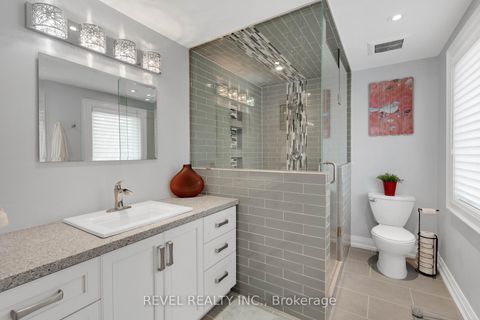 Photo 18 at 79 Arran Crescent, West Woodbridge, Vaughan