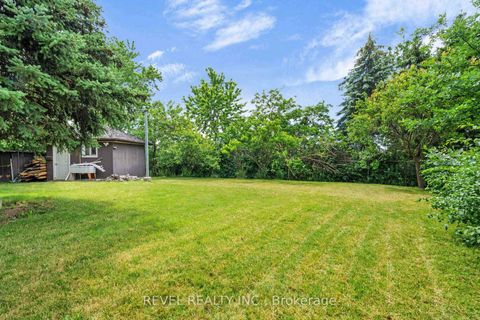 Photo 35 at 79 Arran Crescent, West Woodbridge, Vaughan