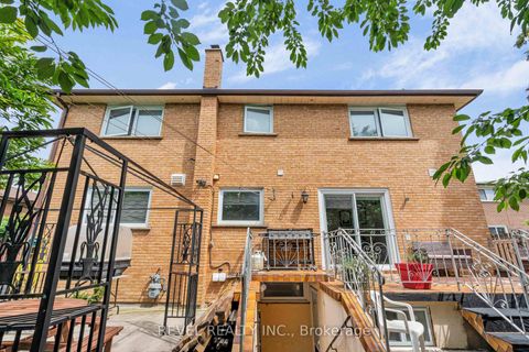 Photo 39 at 79 Arran Crescent, West Woodbridge, Vaughan