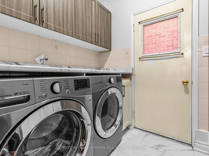 Photo 37 at 69 Anthony Lane, Glen Shields, Vaughan