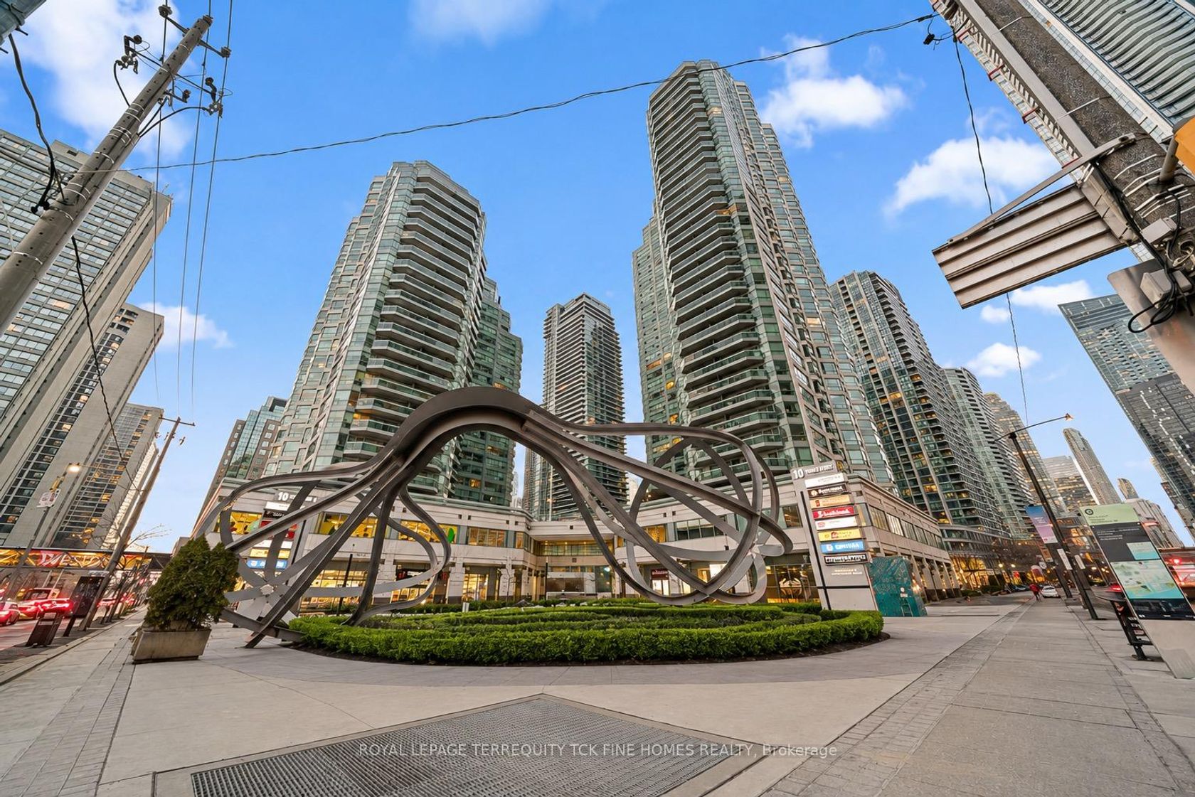 2604 - 10 Yonge Street, Waterfront Communities C1, Toronto photo number 2