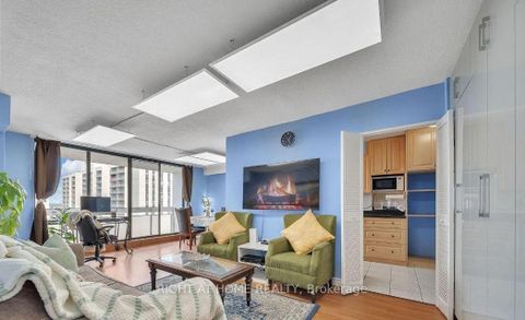Photo 11 at 1415 - 260 Seneca Hill Drive, Don Valley Village, Toronto