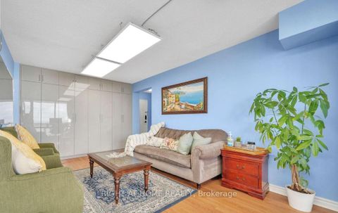 Photo 13 at 1415 - 260 Seneca Hill Drive, Don Valley Village, Toronto