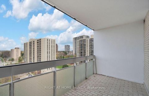 Photo 17 at 1415 - 260 Seneca Hill Drive, Don Valley Village, Toronto