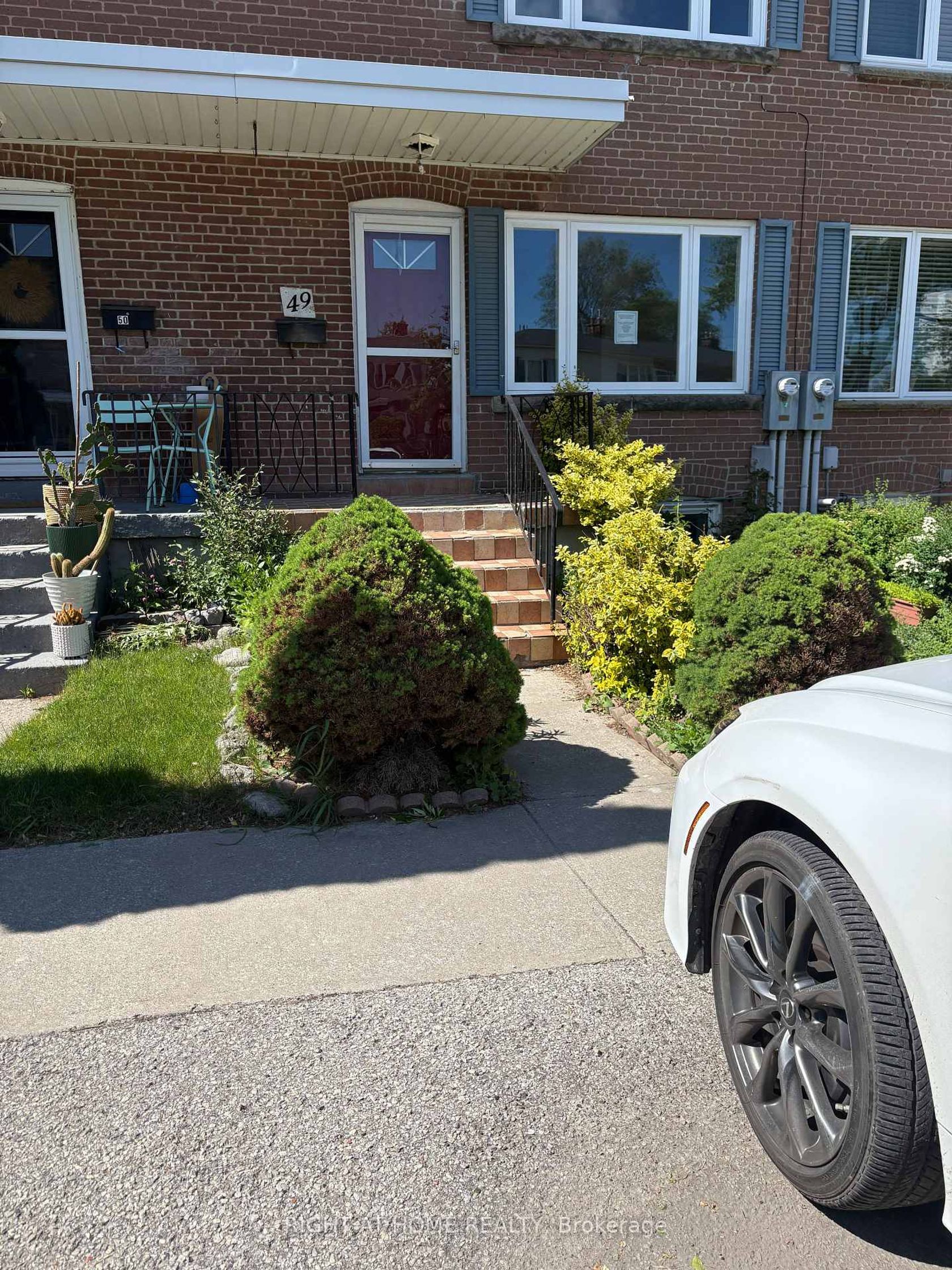 49 - 740 KENNEDY Road, Ionview, Toronto photo number 2