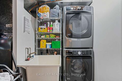 Photo 17 at 109 Whitney Place, Lakeview Estates, Vaughan