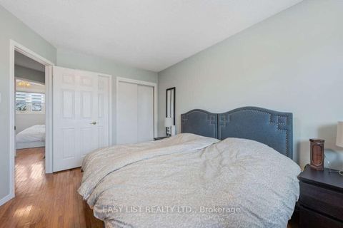 Photo 20 at 109 Whitney Place, Lakeview Estates, Vaughan