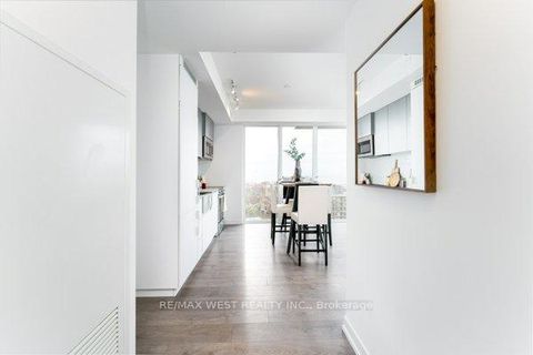 Photo 9 at 1207 - 270 Dufferin Street W, South Parkdale, Toronto