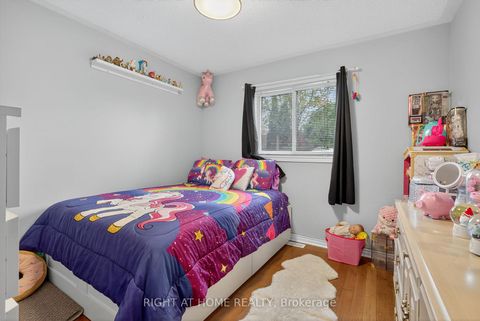 Photo 20 at 3 Player Drive, East Bayfield, Barrie