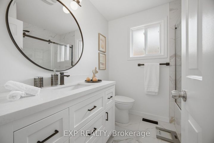 Photo 20 at 70 Embassy Drive, East Woodbridge, Vaughan