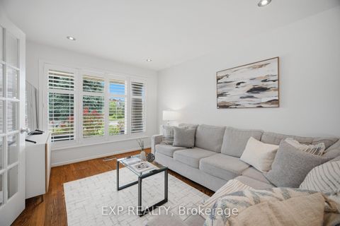 Photo 5 at 70 Embassy Drive, East Woodbridge, Vaughan